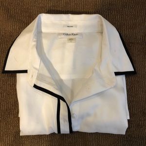 No-sleeve Calvin Klein shirt